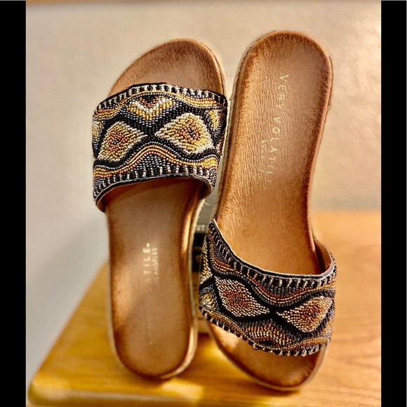 NIB-Black Geometric Beaded Espadrille Slide Sandal